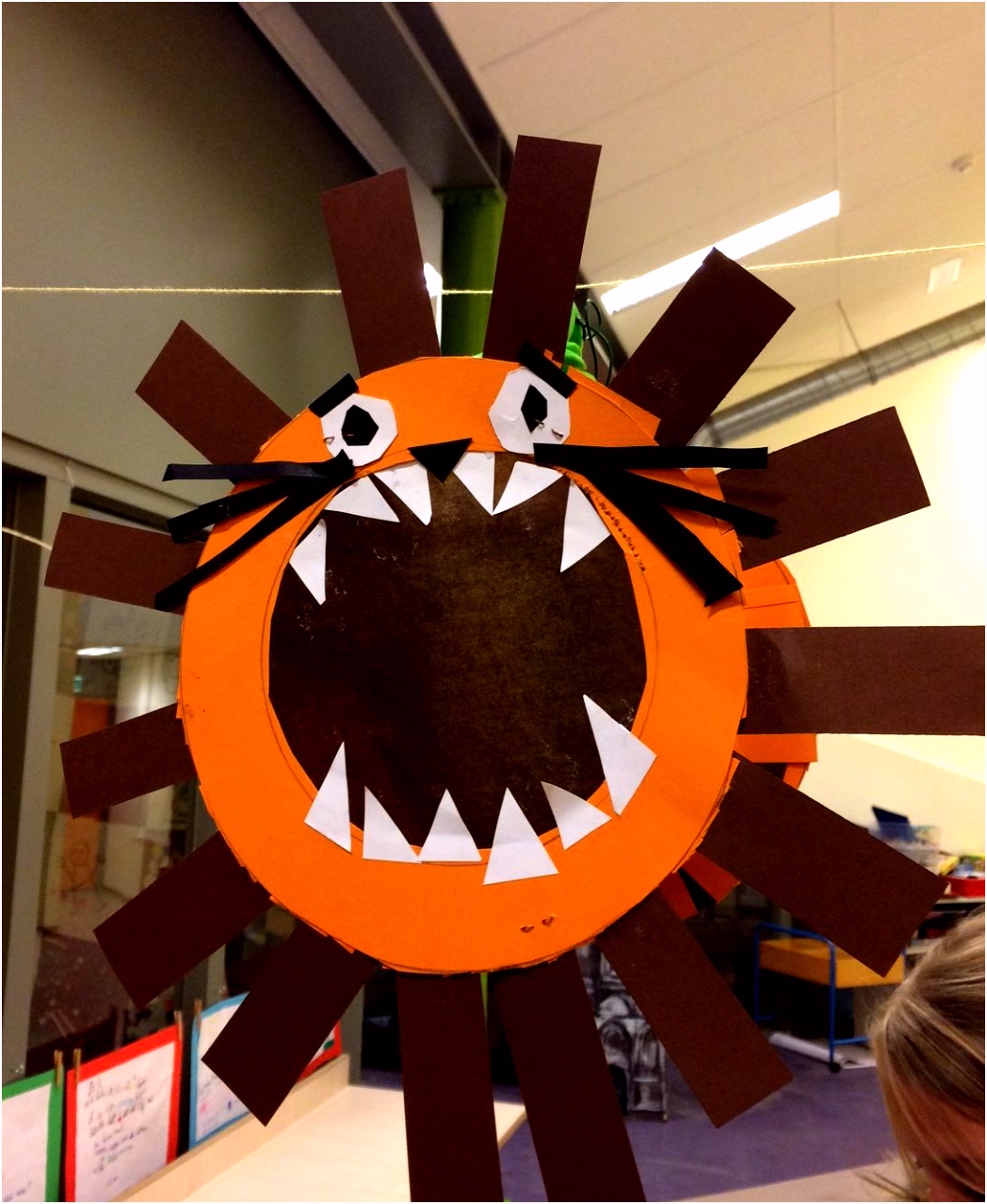 Een Raket Van Papier Lampion Leeuw Halloween Lampionnen Pinterest Y3vv84zgf5 D0bbhvdgks