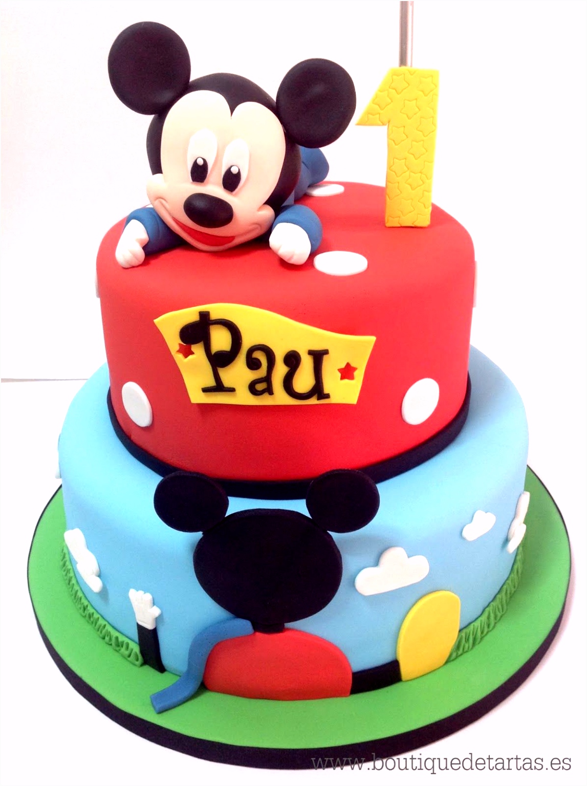 Tarta que bina La casa de Mickey Mouse y la figura modelada de