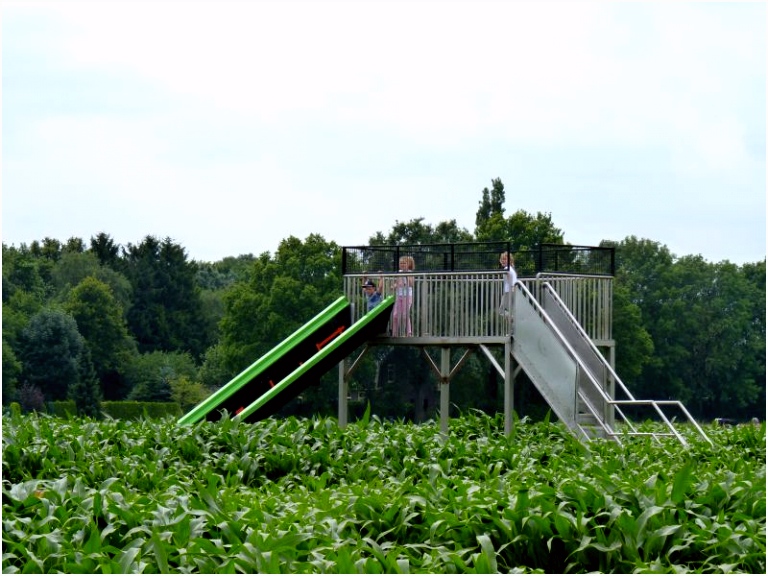 Bekijk Speelpark & Maisdoolhof Voorthuizen