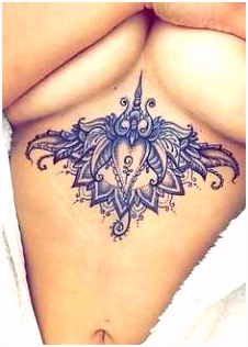 Die Erstaunliche Tattoo Unter Brust Frau