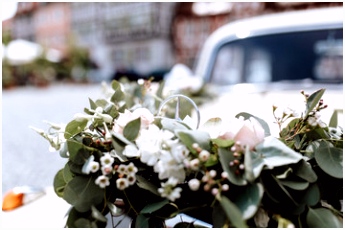 Bilder und Videos suchen hochzeitsauto