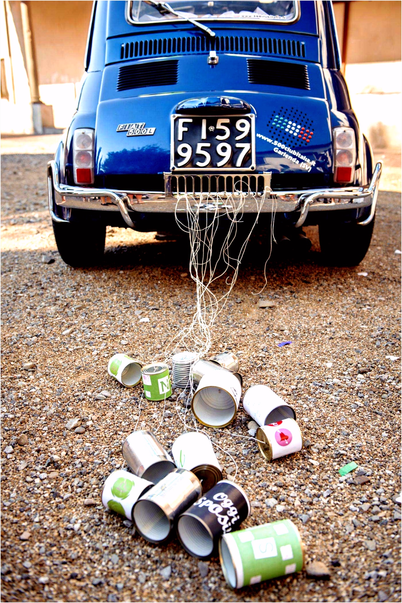 Dosen am Auto zur Hochzeit Autoschmuck zur Hochzeit